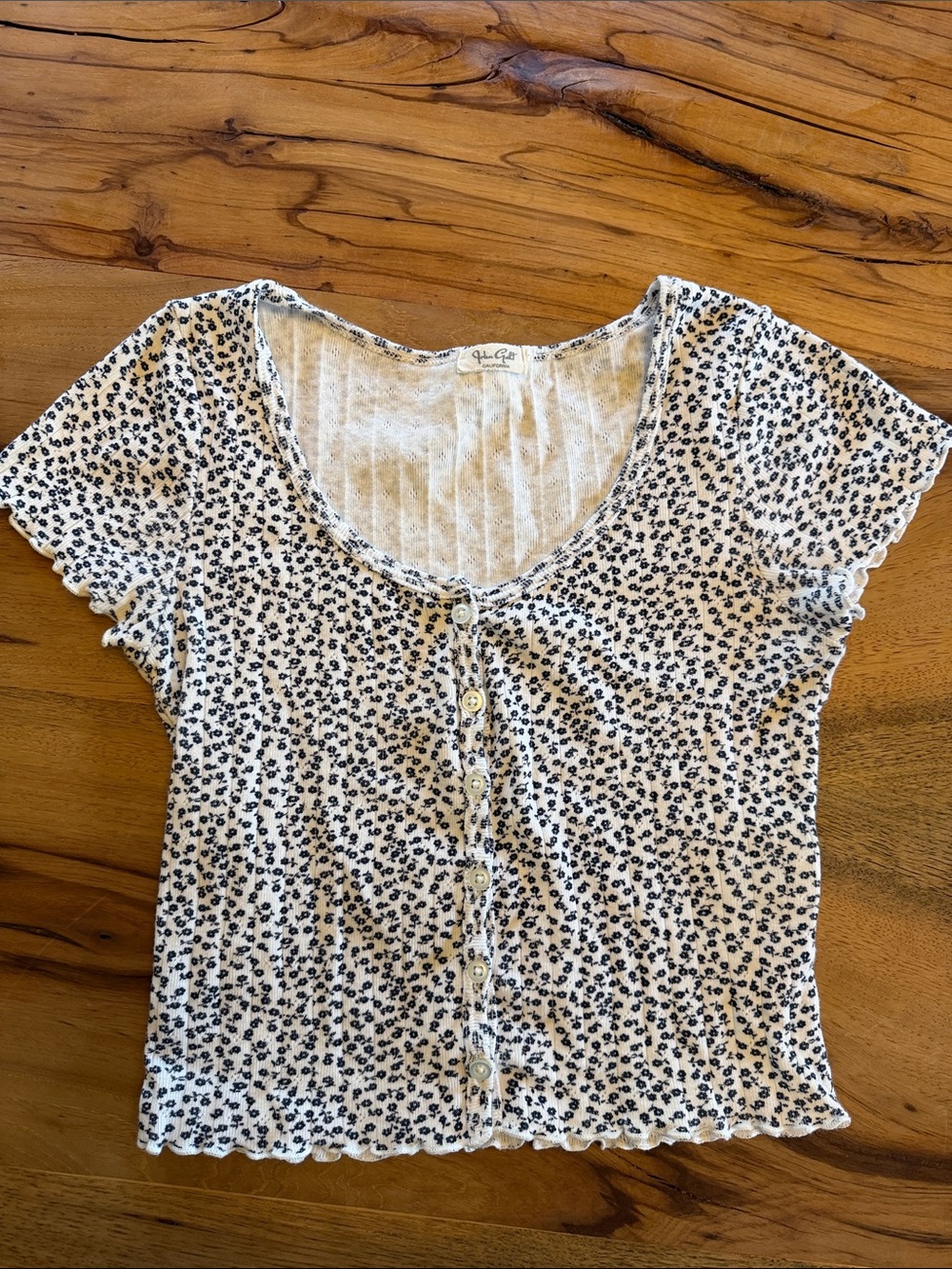 Brandy Melville floral cotton top